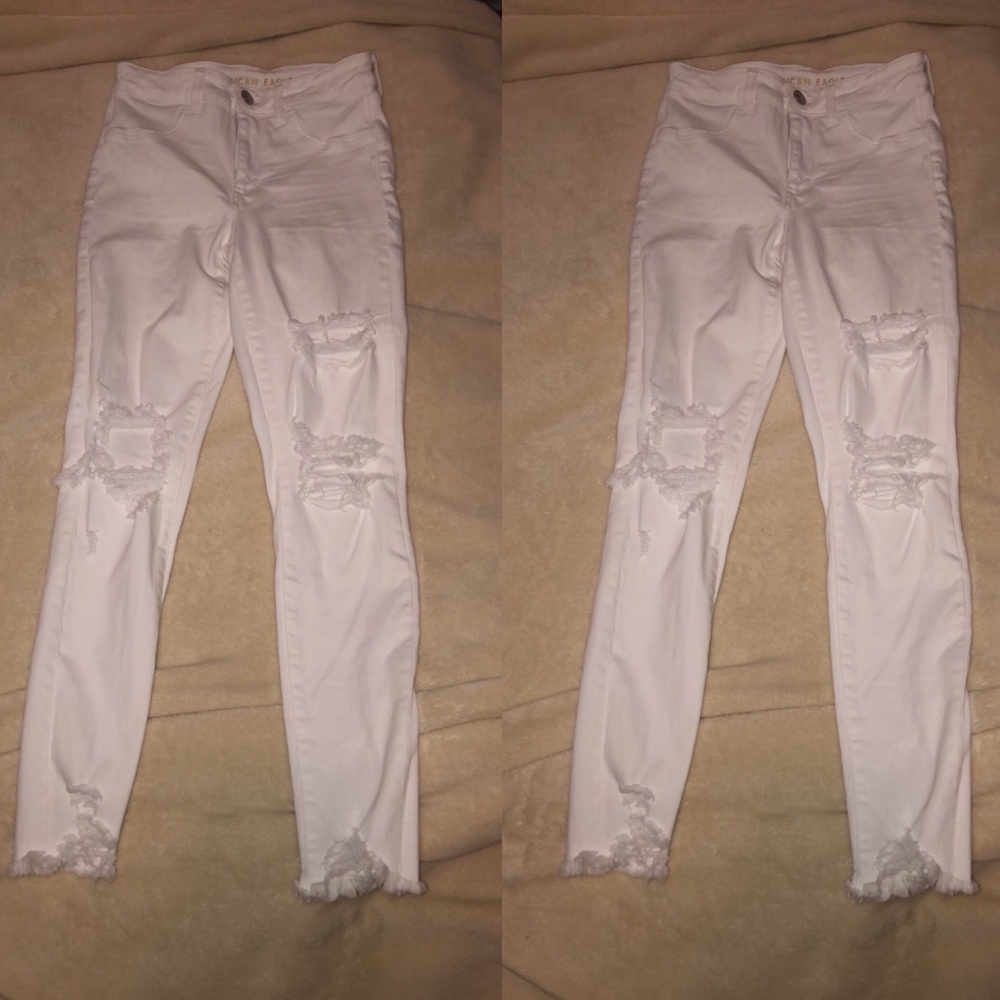 AMERICAN EAGLE WHITE HI-WAISTED JEGGING!!!